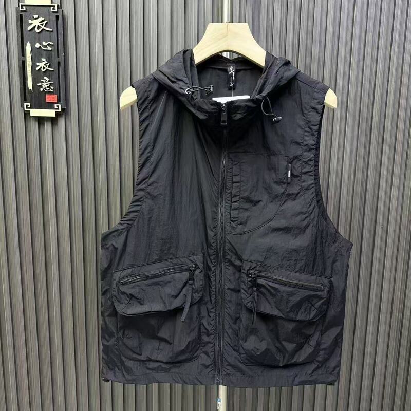 2025 Summer New Trendy Brand Hooded Multi-Pocket Work Vest Outdoor Functional Style Sleeveless Vest Casual Jacket 2025 Summer New Trendy Brand Hooded Multi-Pocket Work Vest Outdoor Functional Style Sleeveless Vest Casual Jacket
