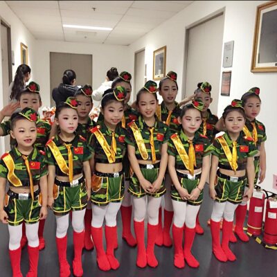 New children's costumes camouflage cool baby dance costumes soldiers dolls stage costumes elastic small military costumes