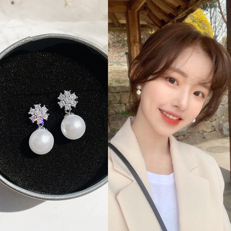 Temperament Pearl ear clip without earbuds Superior Feel Earrings Style 100 lap Short Ear Nails Nets Red Student Earrings-Taobao