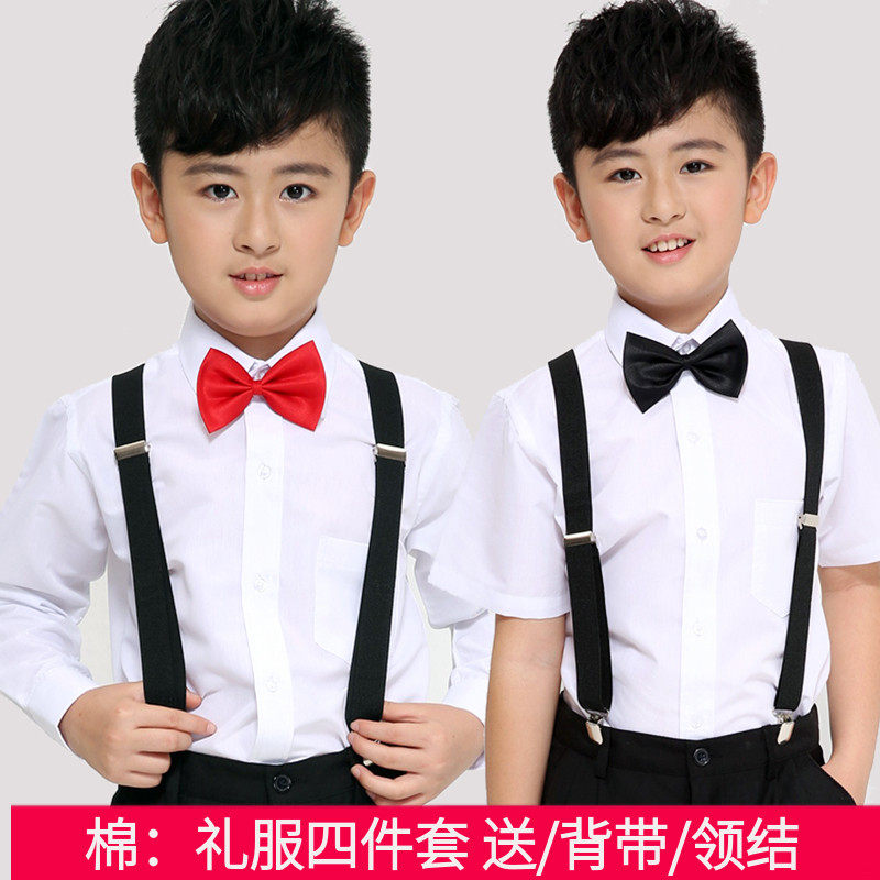 こどもの日のための、男の子と女の子向けの子供用パフォーマンス衣装。白い長袖シャツ、黒いスーツのオーバーオール、スラックス、蝶ネクタイなどが含まれます。