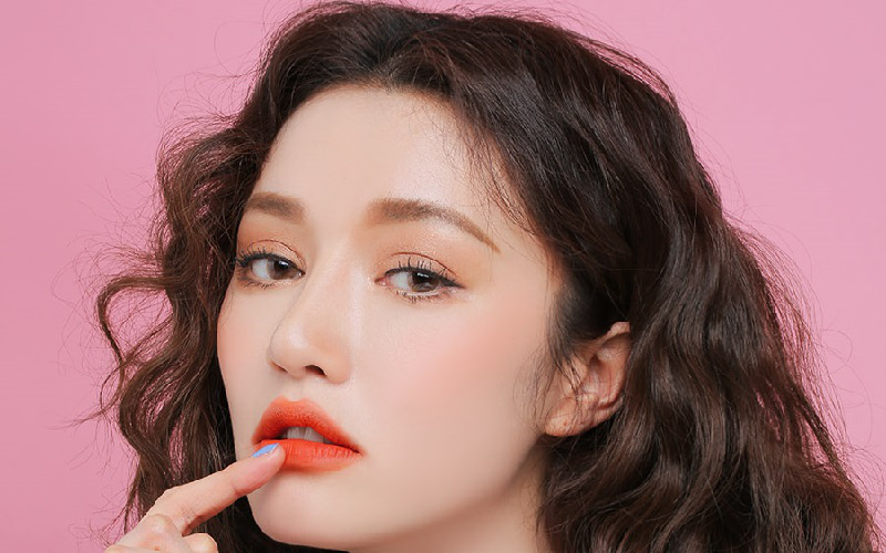 女生想要抗初老,护肤时这些步骤很重要!