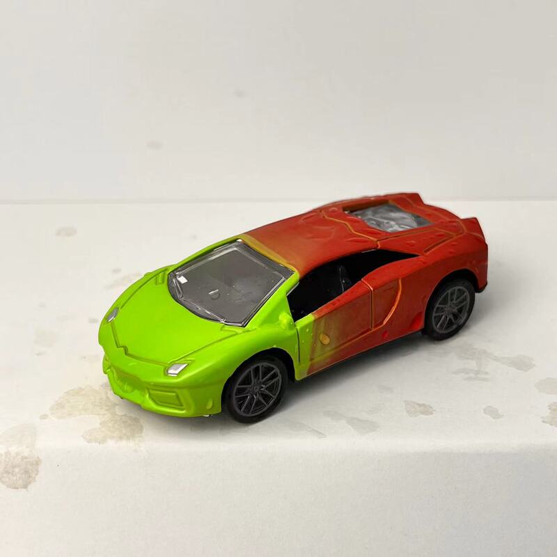 Magical Color-Changing Car That Transforms When Exposed to Water, Hot and Cold Color-Changing Toy Car Model, Four-Wheel Racing Car, Hot and Fast Sports Car Magical Color-Changing Car That Transforms When Exposed to Water, Hot and Cold Color-Changing Toy Car Model, Four-Wheel Racing Car, Hot and Fast Sports Car
