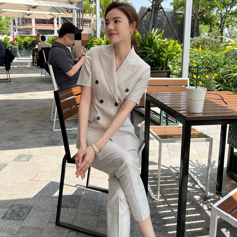 Summer Casual Beige Professional Short-Sleeved Suit Set for Women, Thin and High-End, Korean Style, Fashionable and Elegant, Goddess Style
