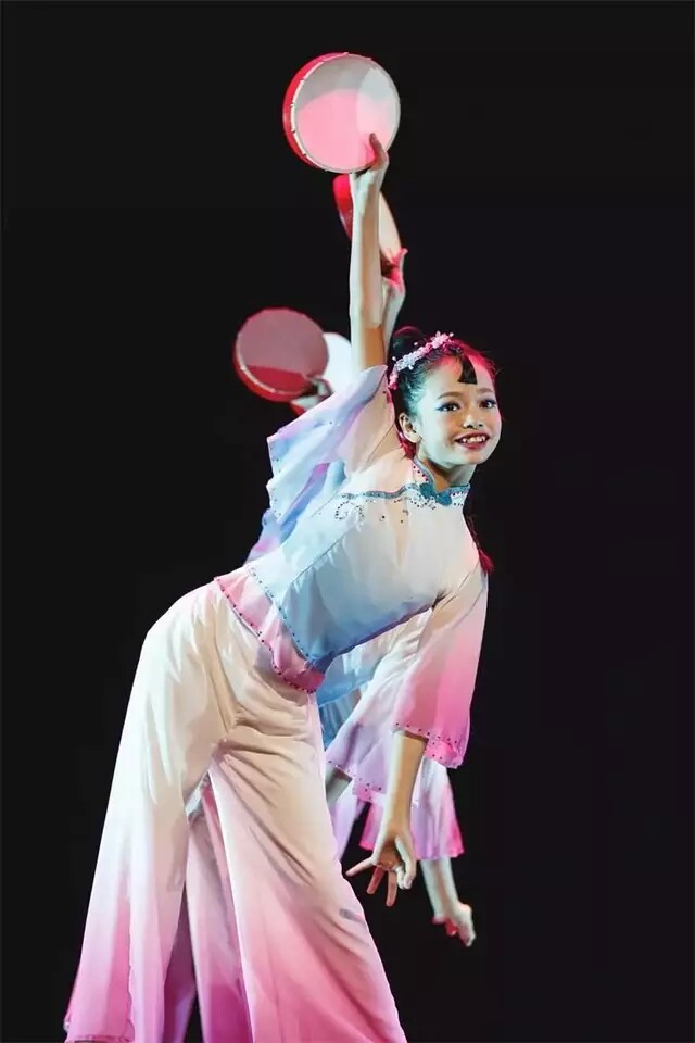 The 9th Xiaohe Style Moon Wishing Dance Costume Children's Classical Dance Performance Costume Children's Yangko Costume New Year's Day New Year's Day