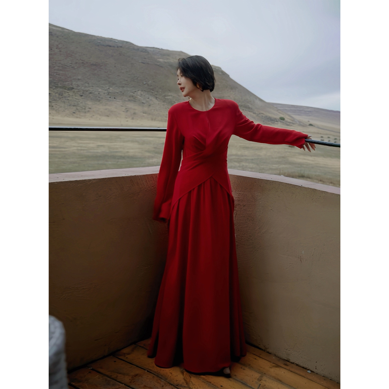 Sister Dan [in the Moment] Atmospheric and Ethereal Design, Three Ways to Wear, Wide-Shoulder Long Autumn and Winter Dress, Waist-Cinching Dress