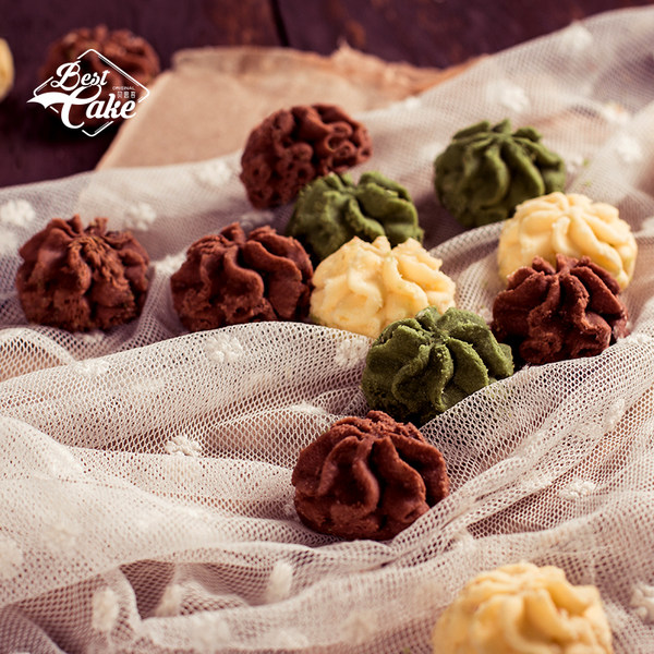 贝思客 金装云顶曲奇饼干 300g*2盒 双重优惠折后￥78包邮