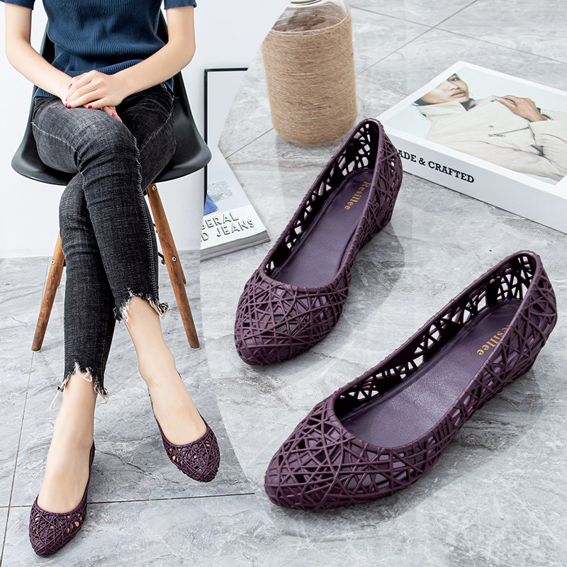 Jelly shoes women's 2022 new summer all-match wedge plastic hollow hole rain boots non-slip soft bottom nurse sandals