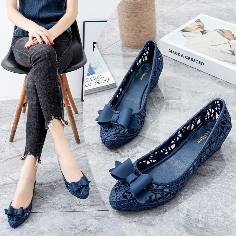 Summer pointed hollow slope and shoes lady breathable waterproof and anti-slip heel jelly shoes beach plastic sandals