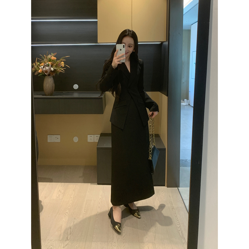 Xinyi [Reshape the Body] Irregular Blazer + High-Waisted Skirt Women's Autumn Design Slimming Suit