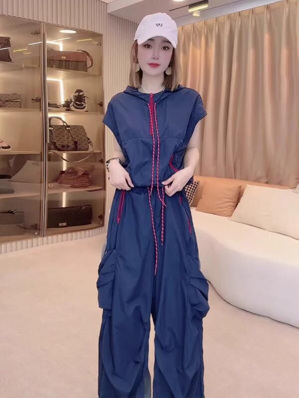 European Casual Sports Suit for Women, Summer 2026 New Design, Stylish Workwear, Hooded Vest Two-Piece Set, Trendy European Casual Sports Suit for Women, Summer 2026 New Design, Stylish Workwear, Hooded Vest Two-Piece Set, Trendy