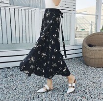  Sunscreen skirt Half-body walk-away cycling anti-chiffon skirt female summer lace-up thin one-piece long skirt floral beach skirt