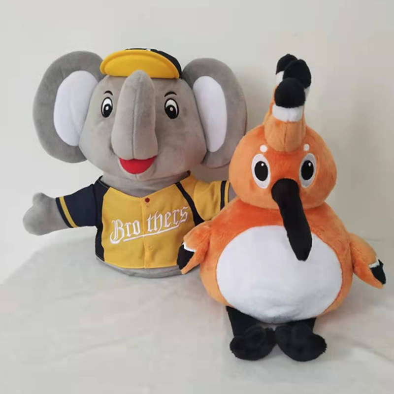 Golf club cover cute plush doll doll wooden pole cover male and female cartoon club No. 1 wood protective headgear