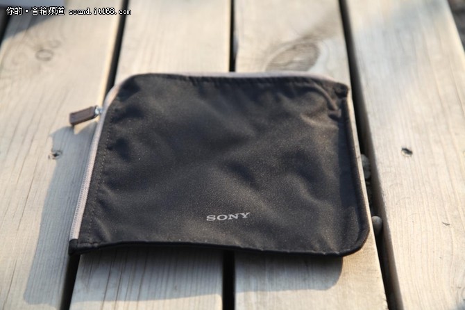 索尼WI-1000X蓝牙耳机评测