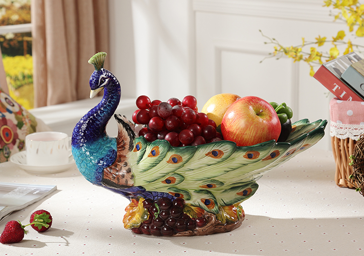 Creative ceramic fruit bowl sitting room of Chinese style compote high - grade household adornment household fruit bowl peacock furnishing articles