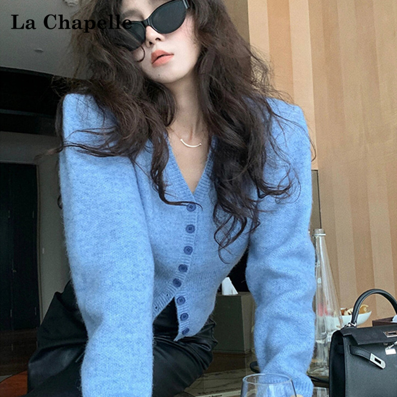La Chapelle Korean-Style Padded Shoulder V-Neck Knitted Cardigan for Women, Waist-Cinching, Petite, Height-Enhancing, Short Sweater Jacket for Autumn and Winter