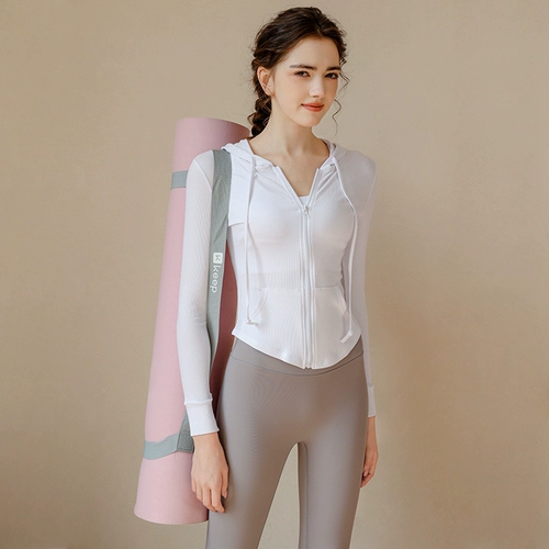 Спортивная одежда для йоги, демисезонная форма, приталенный быстросохнущий лонгслив для отдыха, приятная телу куртка с капюшоном для спортзала