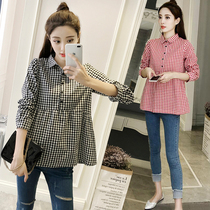 Pregnant womens autumn and winter tops Korean loose t-shirts Plaid long-sleeved shirts Pregnant womens short doll shirts spring and autumn suits