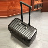 Черный круглый угол обычная модель