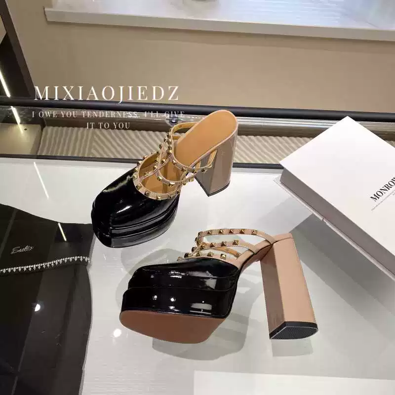 Женские летние новые стиль sandals для верхней одежды 13см цветной блок rivet высокие каблуки водонепроницаемая платформа носок-носок сандалии толстая подошва женские туфли