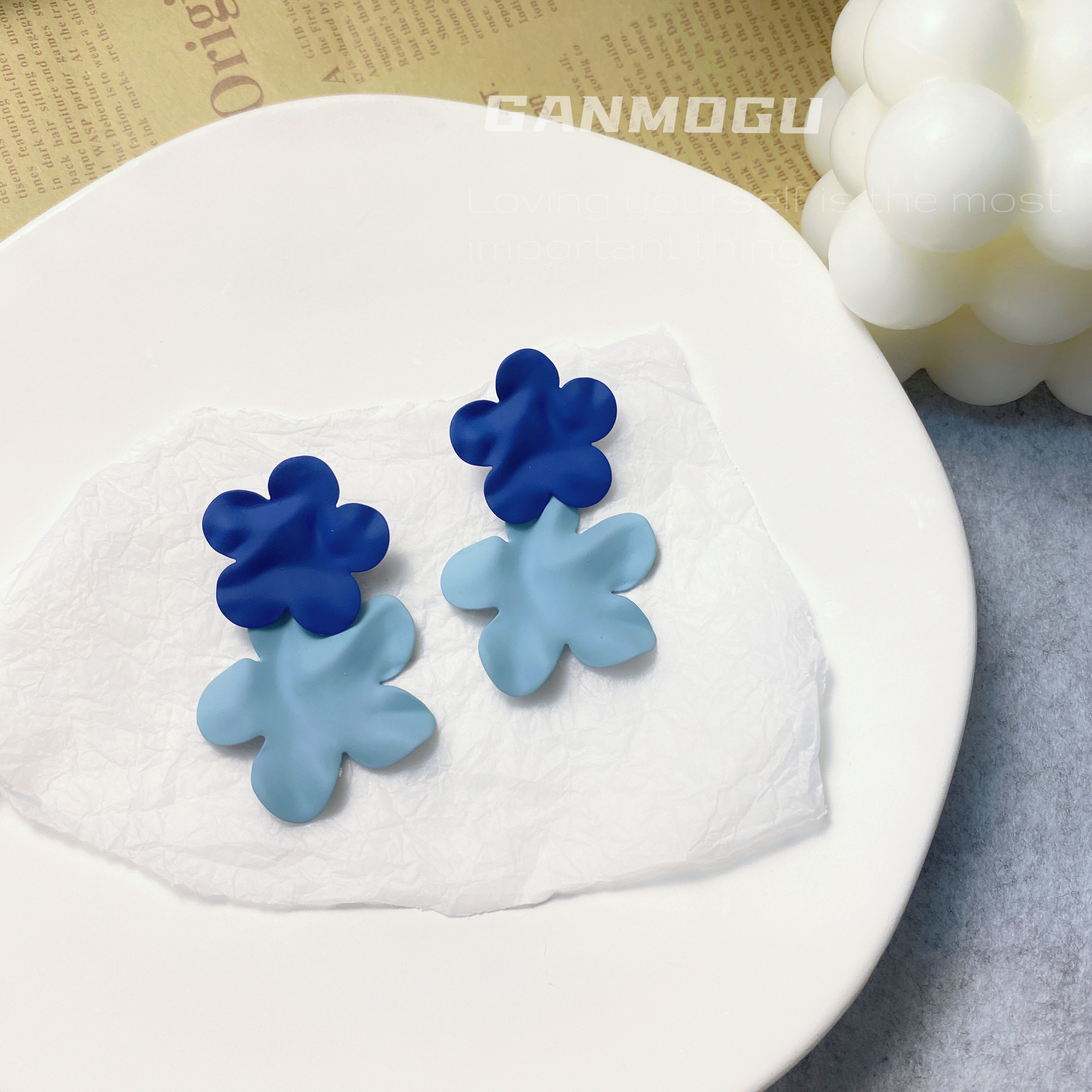 GANMOGU lovely flowers collided earrings female specially designed with small-scale long earneedle clean temperament ear