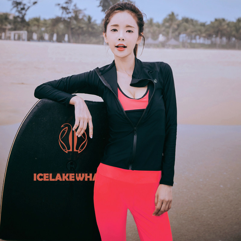 Korean Two-style diving suit women's seven-pants snorkeling surf swimsuit long sleeve bracelet sunscreen conserved and slim jellyfish