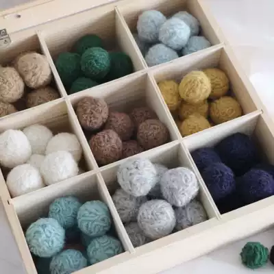 peacetime Christmas decoration accessories Nepal imported curly wavy irregular wool felt ball