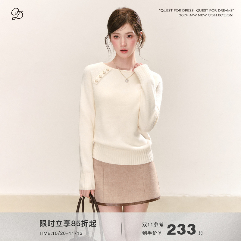Qdqd Korean-Style Niche Design Diagonal Button Knit Sweater, New Autumn and Winter Soft and Skin-Friendly Elegant Round-Neck Sweater