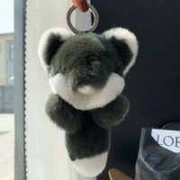 Темно-зеленый