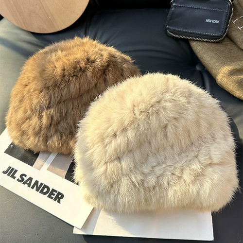 Демисезонная утепленная удерживающая тепло шерстяная бархатная шапка