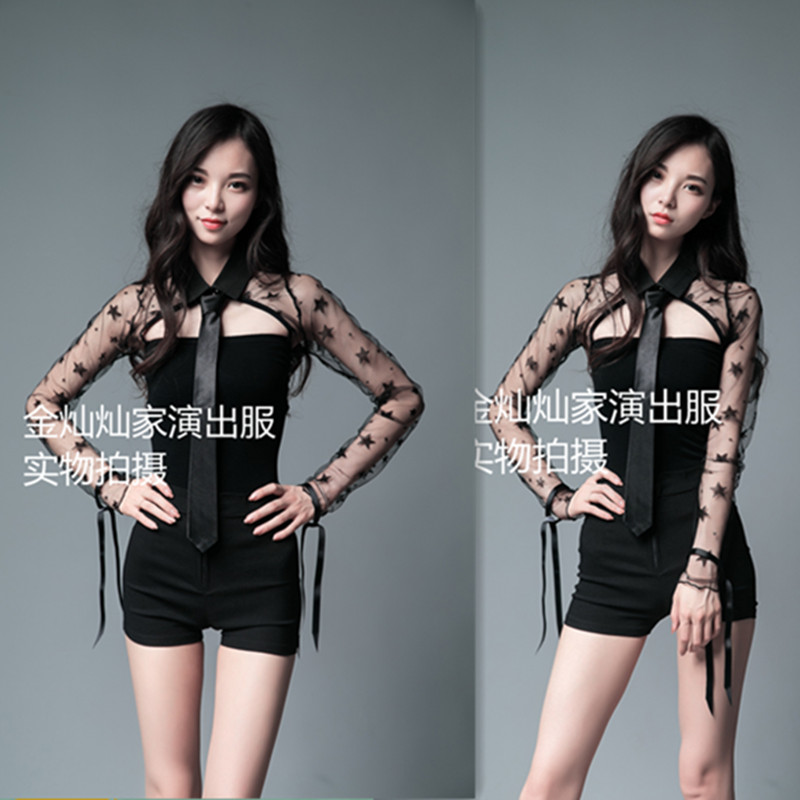 凡尔赛夜店文化中的神秘性感符号：DS演出服的美学与隐喻