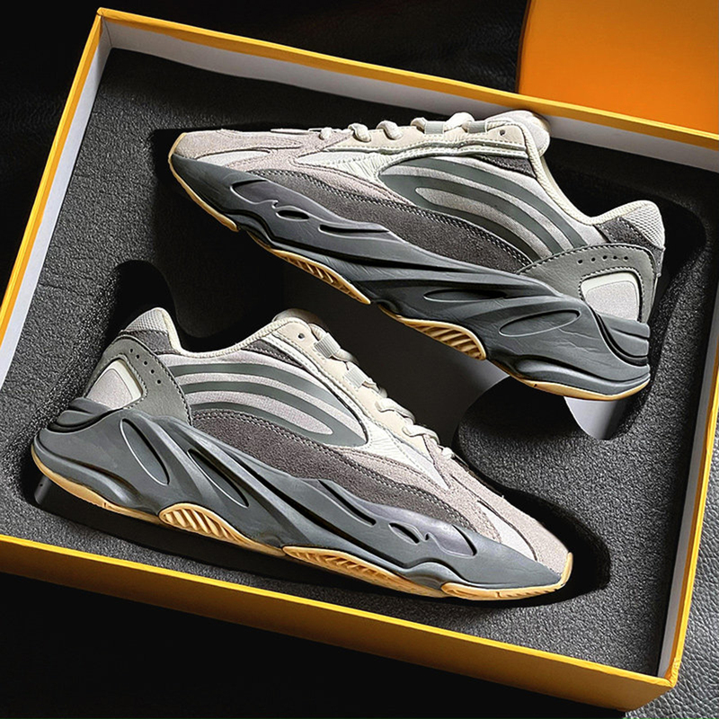 Yezi Yeezy 700V2 Volcano Ash Unisex Shoes 2026 New Fashion Breathable Sports Dad Shoes
