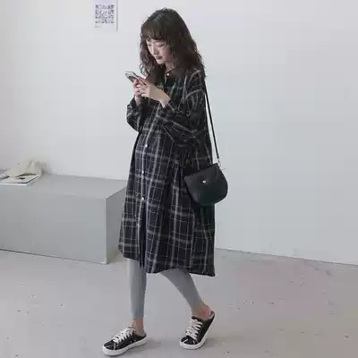 Pregnant women spring dress top fashion Western loose shirt medium and long plaid shirt jacket 2020 new