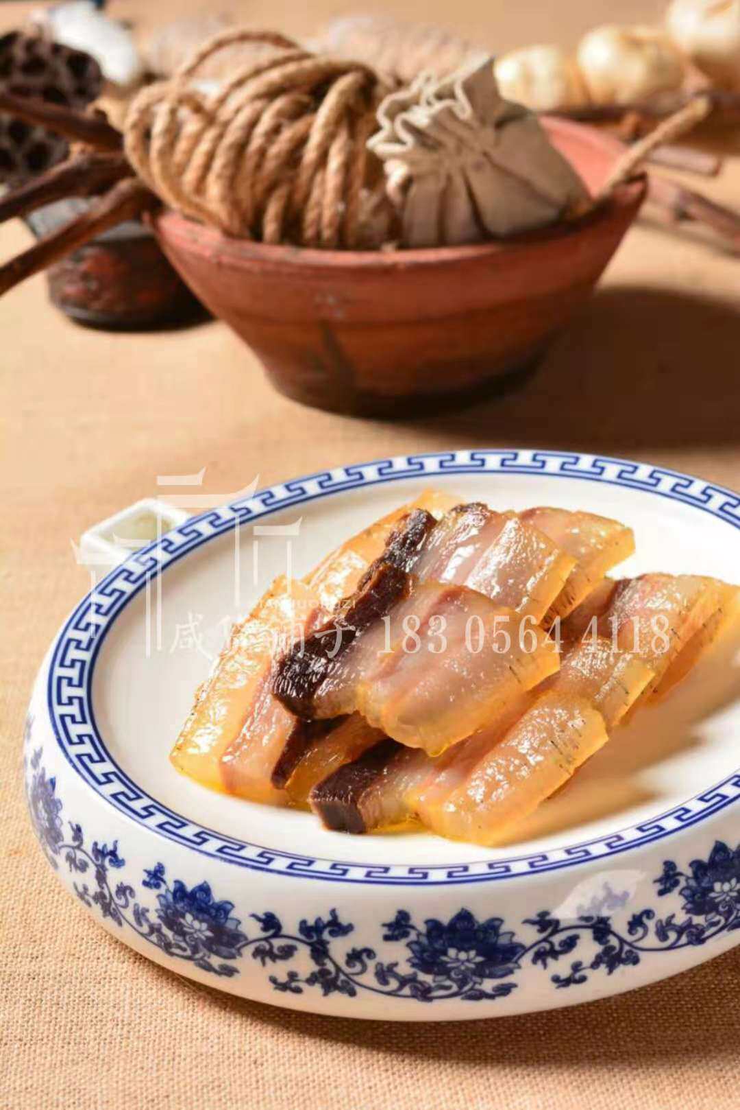 Salted goods shop authentic Dabieshan local specialties pig salted pork farmers' bacon low salt pickled Hui dishes