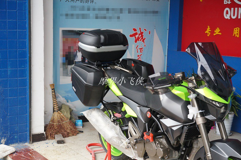 ZONTES Sheng Shi ghost 250 bên hộp ma ZT250-S đường phố sửa đổi xe thể thao bên hộp Sheng Shi 250R bên hộp - Xe gắn máy phía sau hộp hộp để đồ xe máy