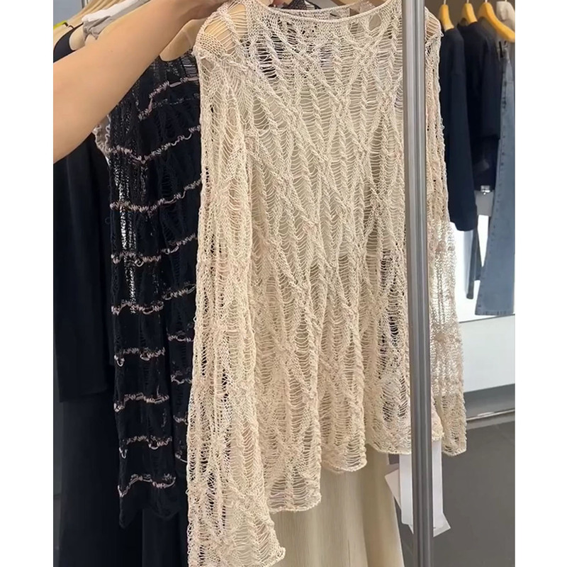 Korean-Style Design Knitted Blouse for Women, Round Neck, Apricot Color, Lazy and Loose Fit, New Spring/Summer 2026 Layered Top
