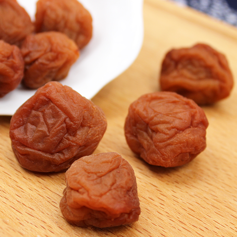 Creamy plums plum 250g sour plum dried pregnant women zero food green plum cool fruit candied preserved fruit specialty plum