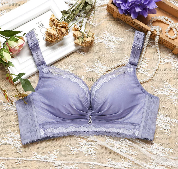 Cô gái đồ lót không có vành mỏng phần ngực nhỏ gợi cảm khoe bộ sưu tập áo ngực dày dày tập hợp áo ngực điều chỉnh trong mùa hè