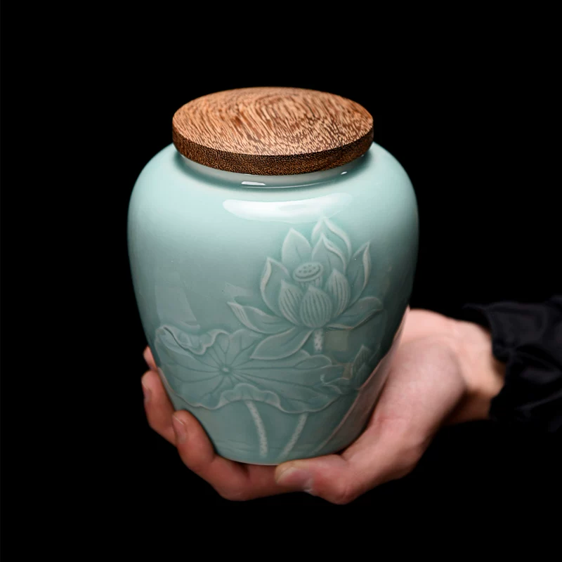 Seal large tea can Chinese wooden lid handmade tea wake -up ceramic household Pu'er storage tank deposit tea box