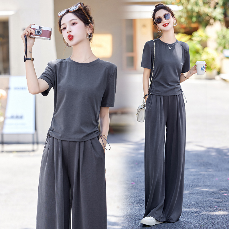 Casual Design Set for Women, 2026 Summer New Style, Wrinkled T-Shirt + Wide-Leg Pants, Two-Piece Set That Makes You Look Taller and Slimmer