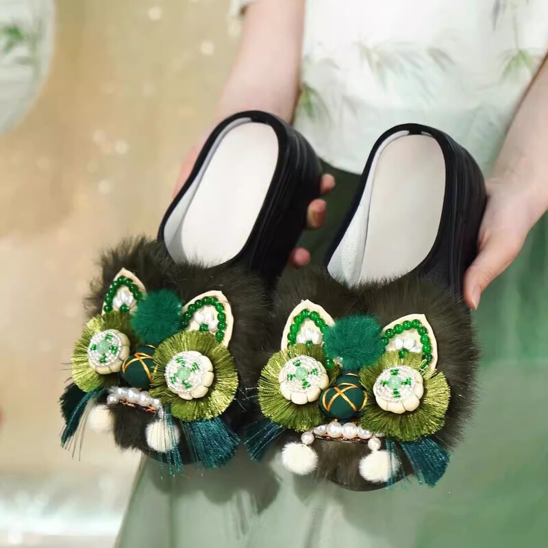 Chinese-Style Tiger-Head Shoes for Women, Thick-Soled, Height-Increasing, Summer Outdoor Wear, Retro Half-Slipper Cloth Shoes, Intangible Cultural Heritage Hand-Embroidered Slippers