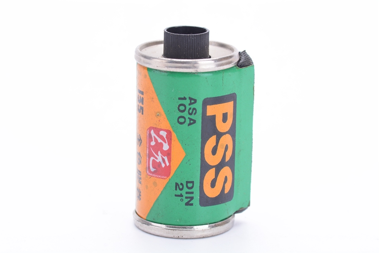 In the 135 film cassette The film cassette for PSS Collection using