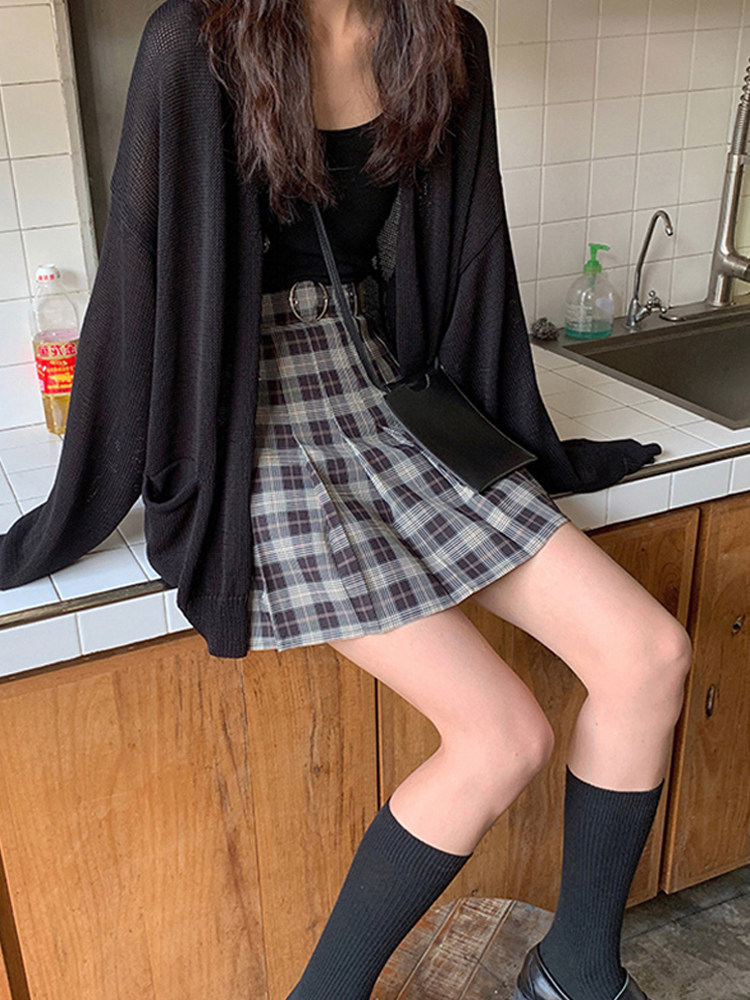 2021 Spring net red short dress a character grid half body dress with high waist and large size suitable for fat people's pleasantism