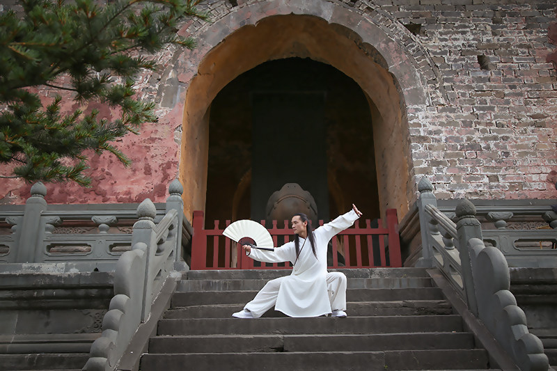 товар из китая None