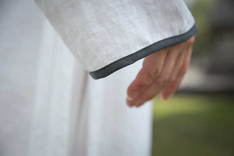 товар из китая None