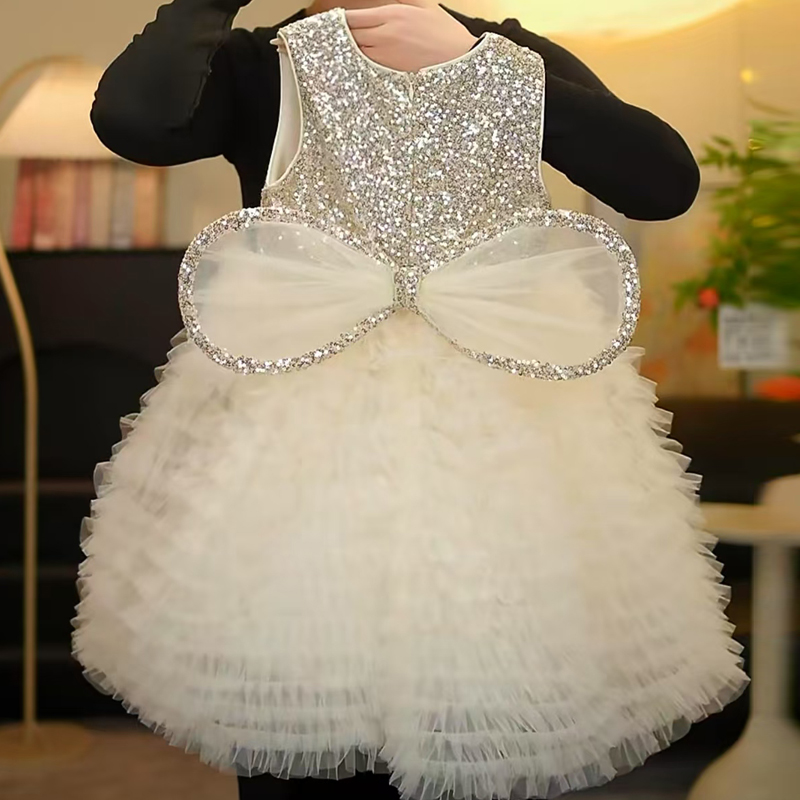 女の子のプリンセスドレス、夏の蝶の羽のドレス、軽い高級ニッチハイエンドスタイリッシュな女の子の子供の誕生日ドレス