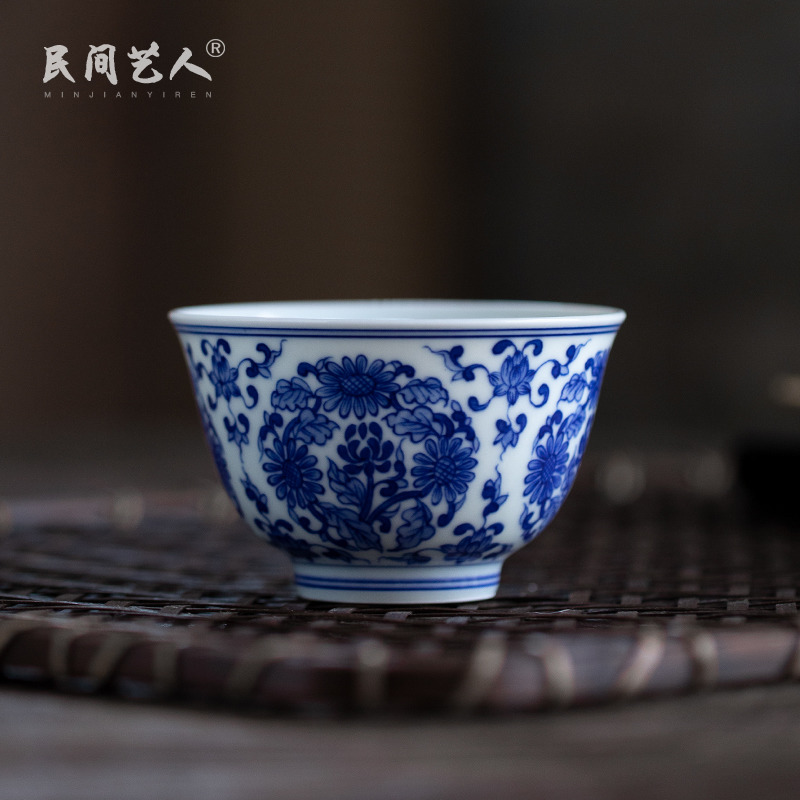 All hand hand - made master of jingdezhen ceramic sample tea cup kung fu tea tea master cup cup bowl