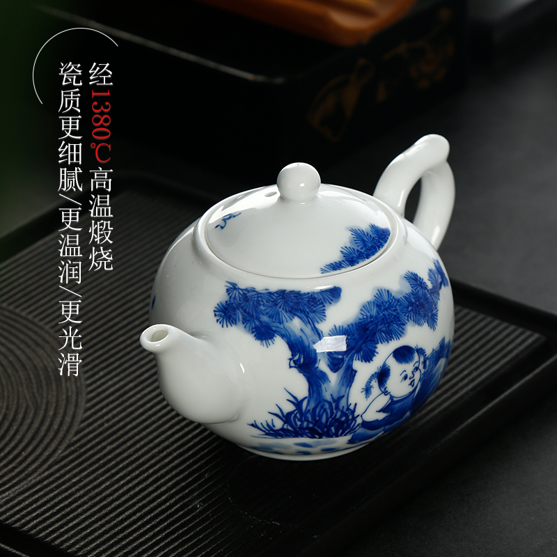 Jingdezhen ceramic teapot small single pot of kung fu tea Chinese tea to hand - made filtering of blue and white porcelain teapot