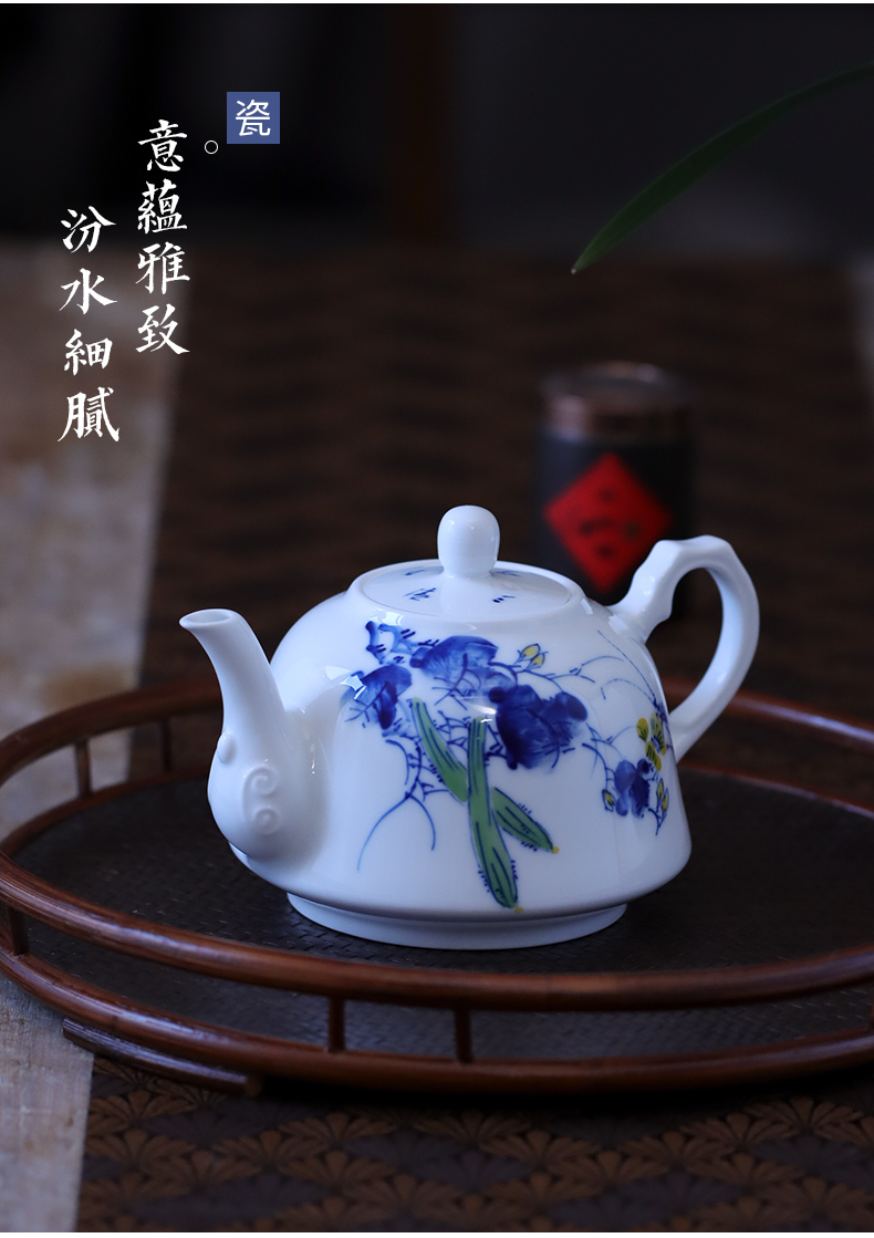 Hand made blue and white rural music teapot manual bound lotus flower teapot jingdezhen blue and white porcelain pot hot pot