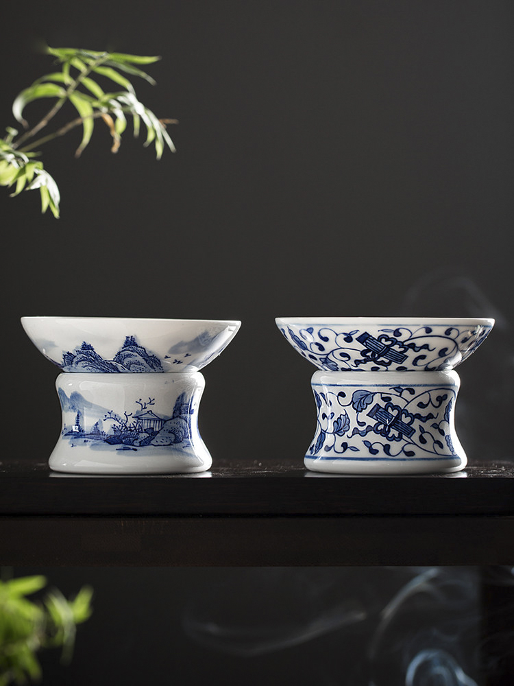 Hand painted blue and white porcelain tea leak filter Tea leak net Jing Dezhen Ceramic Gongfu tea leaf tea filter Tea set filter