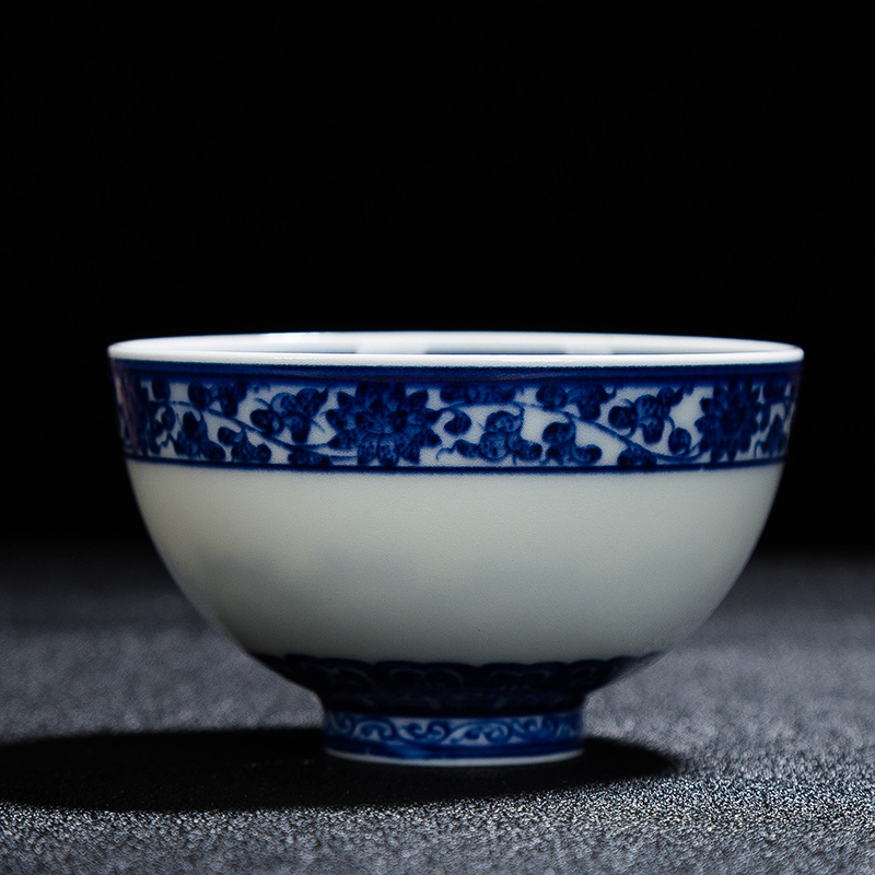 Jingdezhen ceramic masters cup hand - made porcelain individual cup single CPU use kung fu tea cups sample tea cup